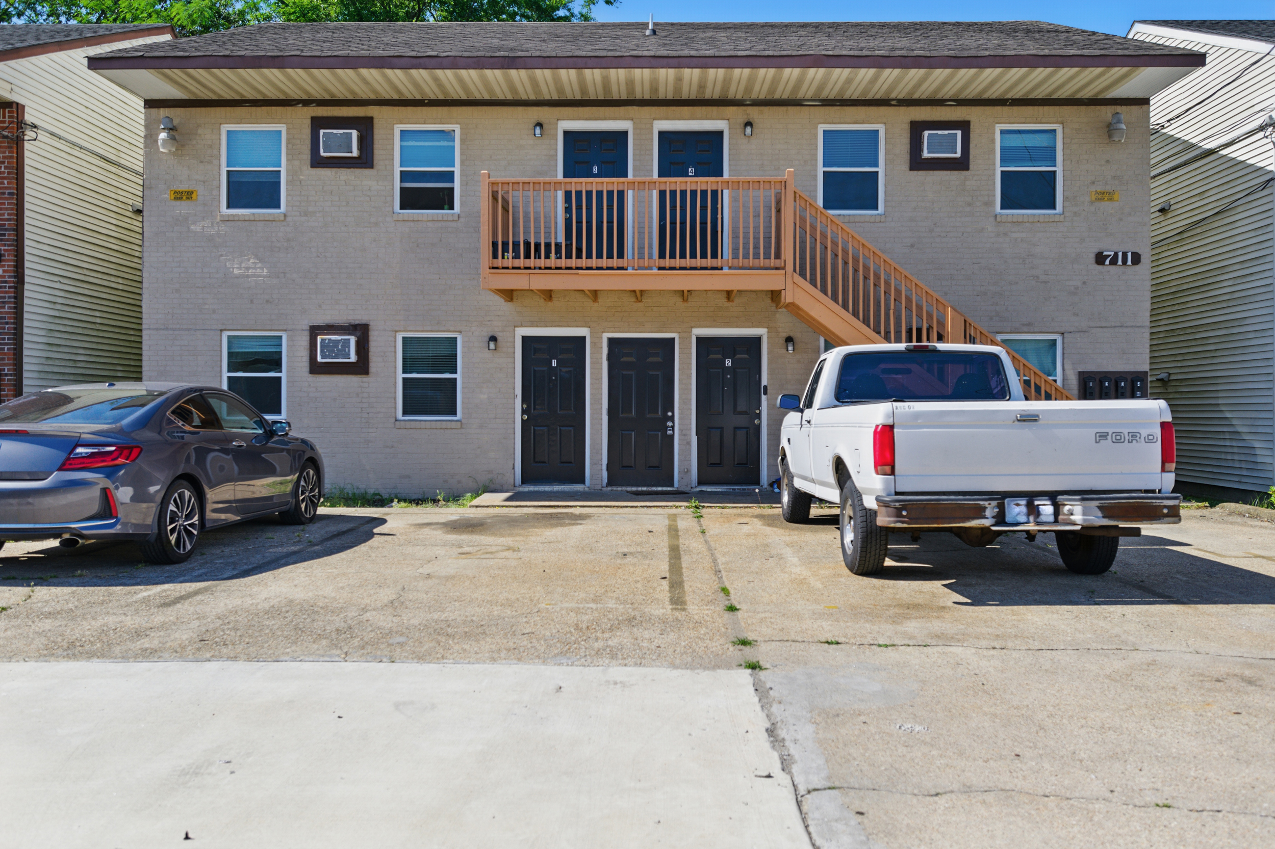 711 Easy Street - 4