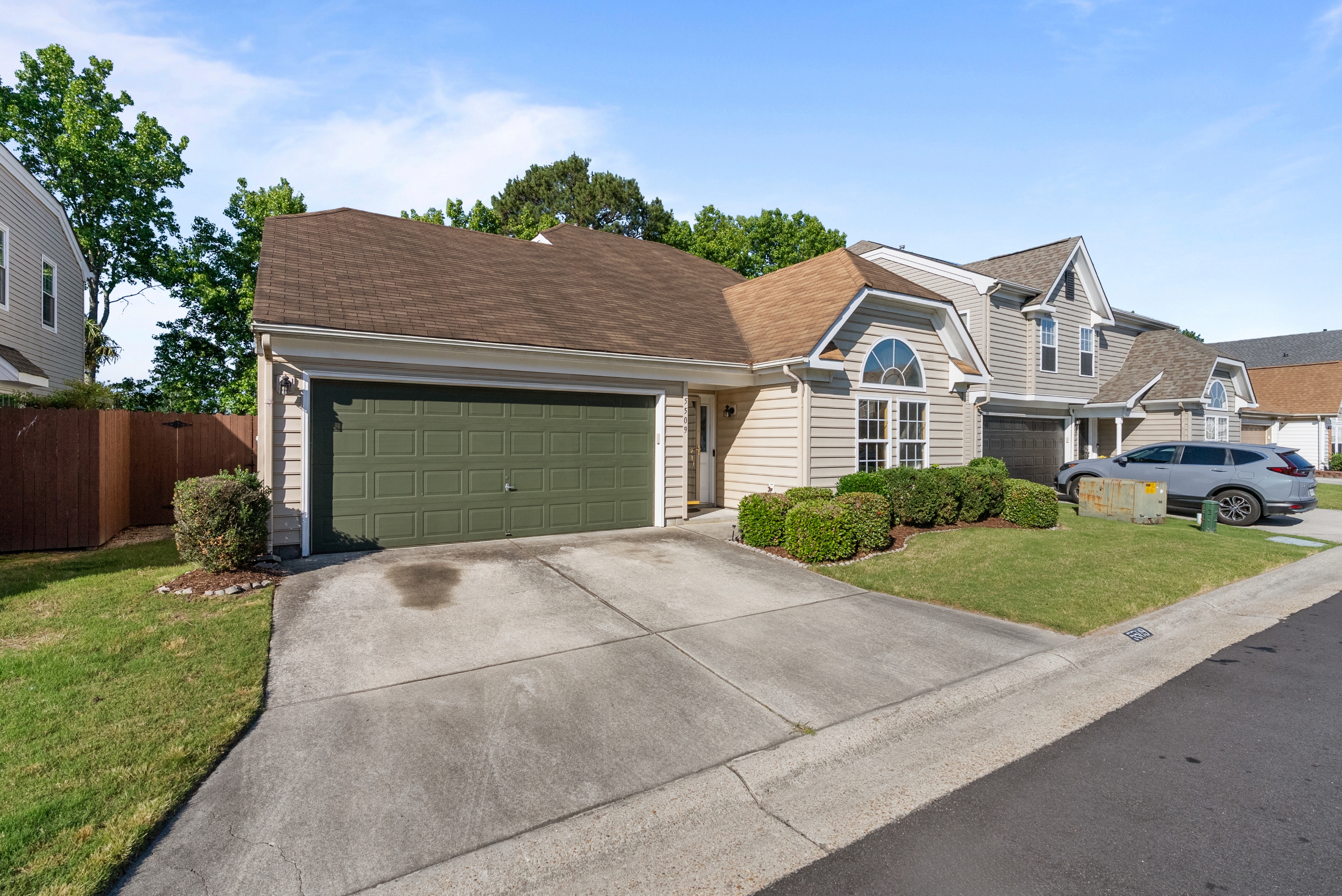 5509 Bulls Bay Drive - 1