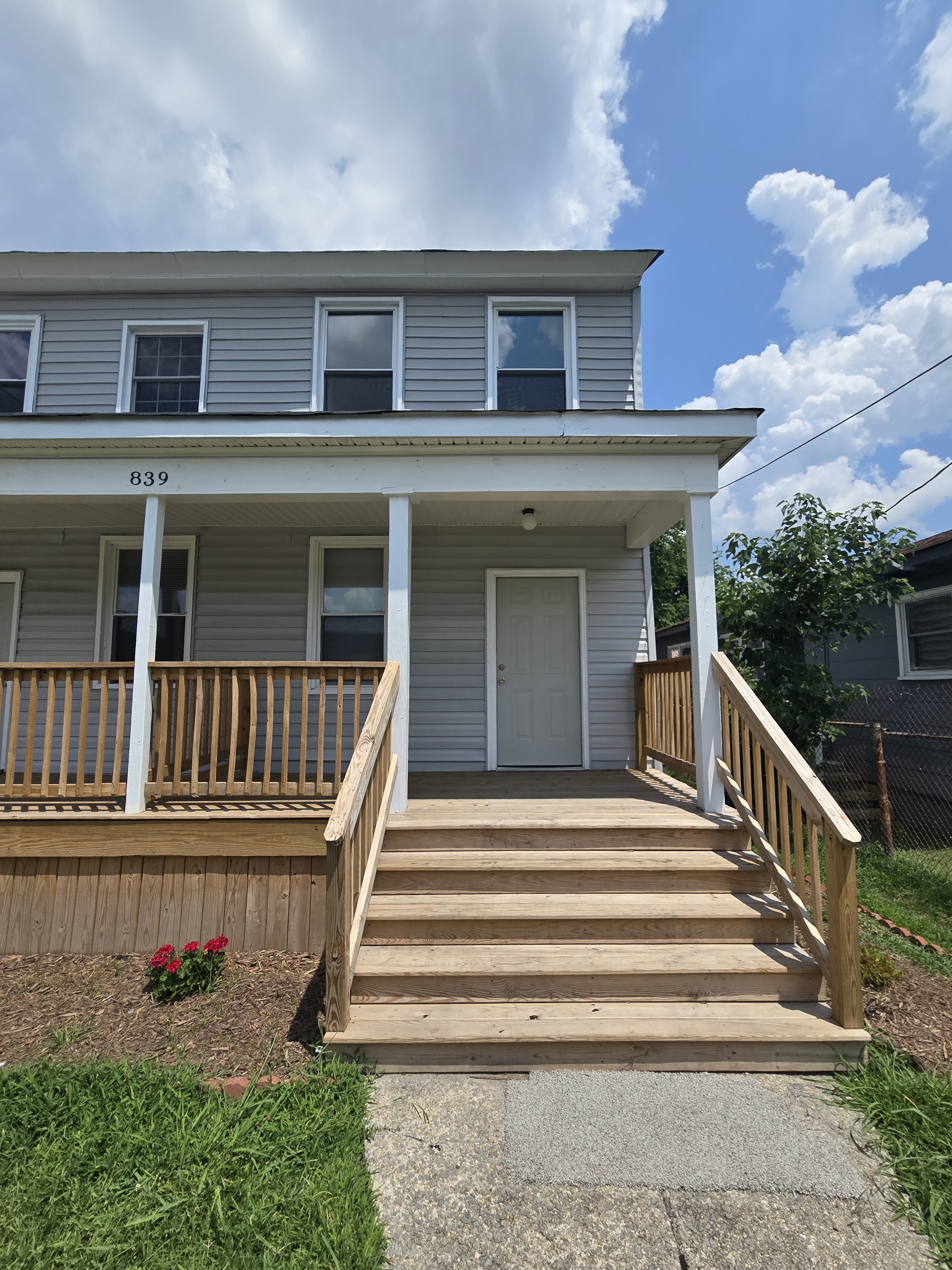 839 Mount Vernon Avenue - 1