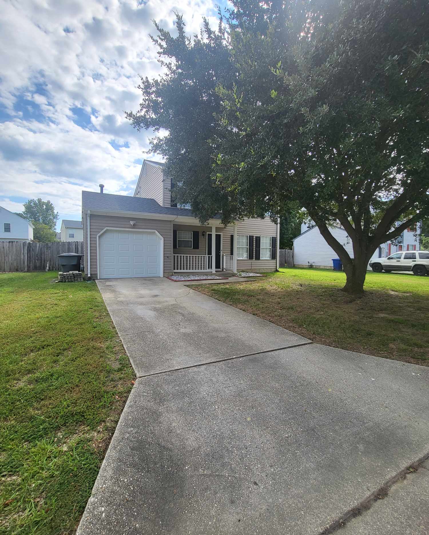 959 Woodcreek Drive