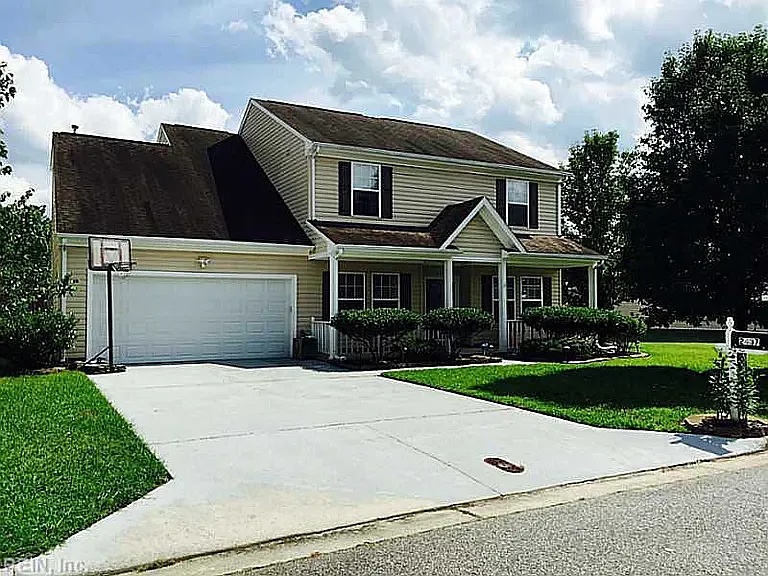 2437 Annie Circle