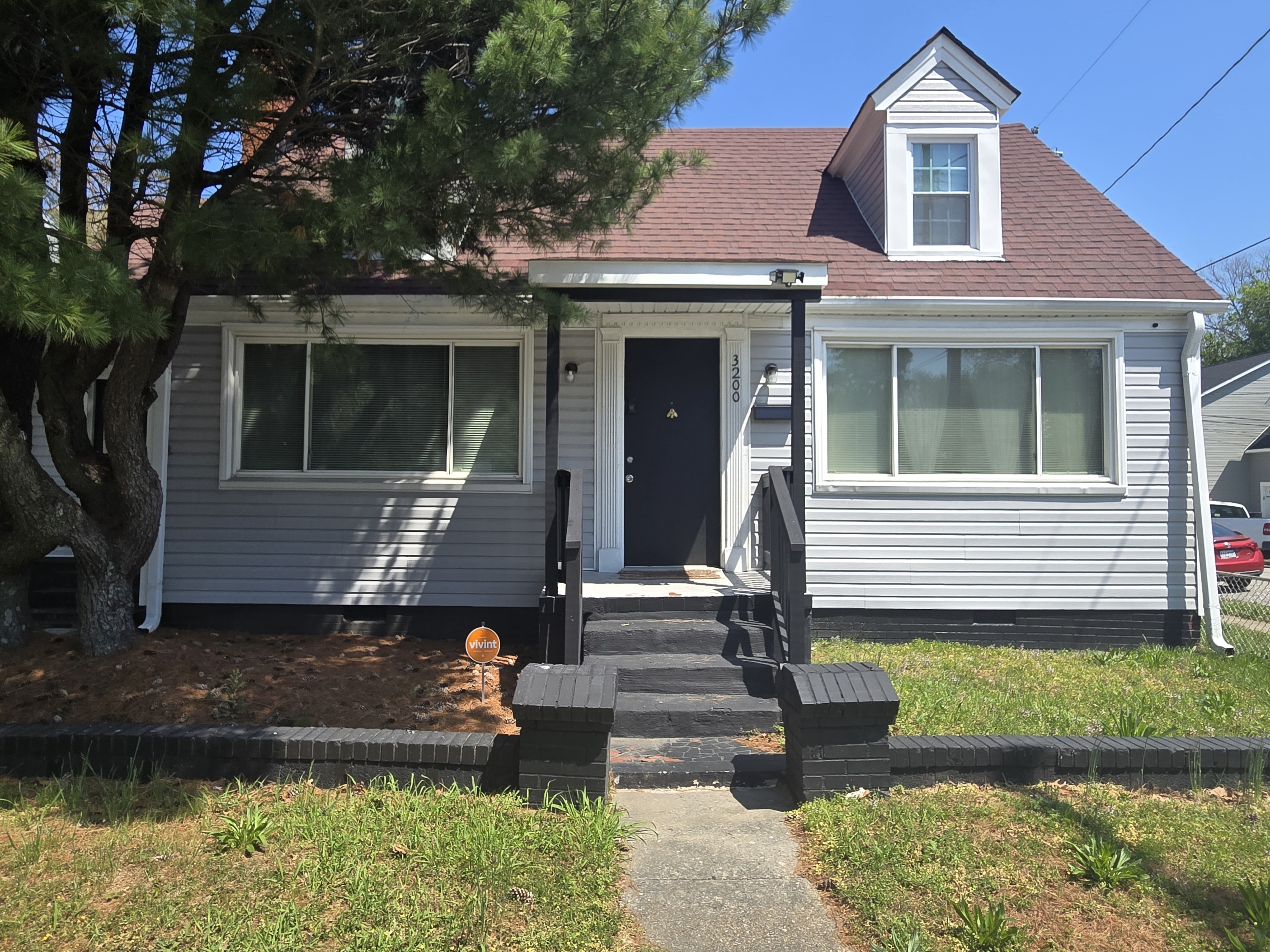 3200 Roanoke Avenue
