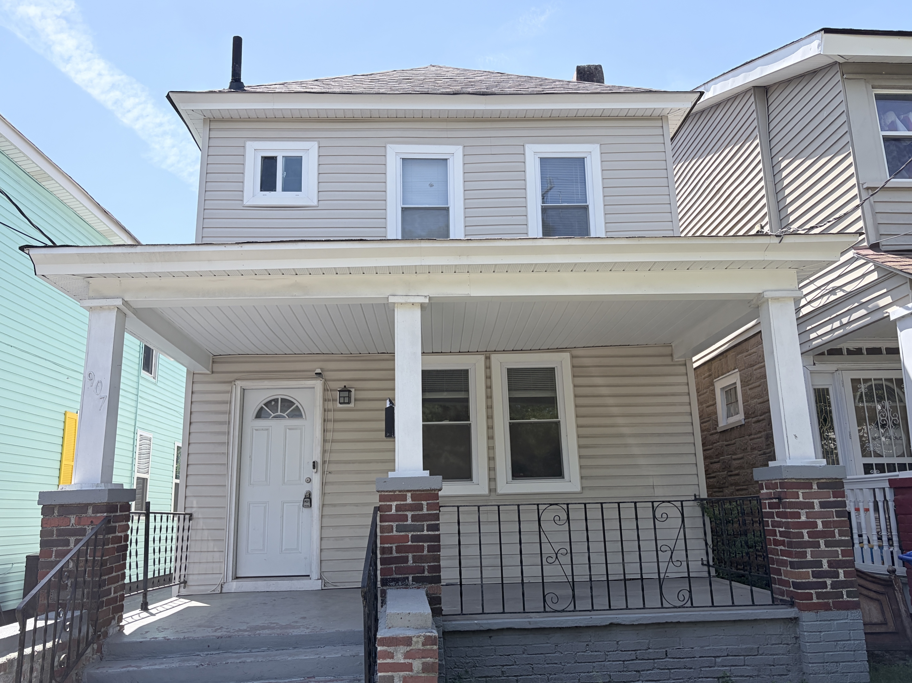 907 Rugby Street